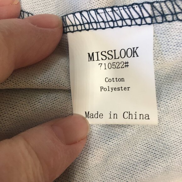 MissLook  Hooded Robe button front sz m chest 38 and 46" long brushed fleece - Picture 4 of 5